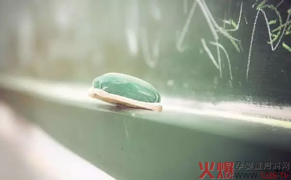 让恩师不“失声�? 华药童舒八大护嗓秘籍送给�?.jpg