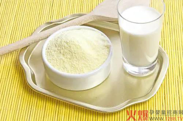 力维康乳业上海CBME孕婴童展4.jpg