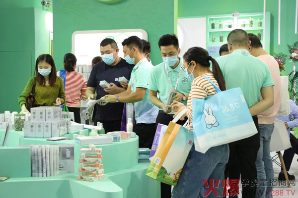 直击上海CBME婴童展，诺必行洗护强势来袭，用实力征服客�.jpg