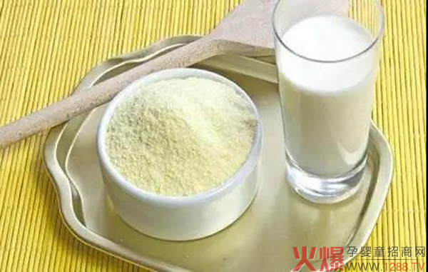 爱能特：秋冬要进补？别忘了也要补钙哦�?.jpg