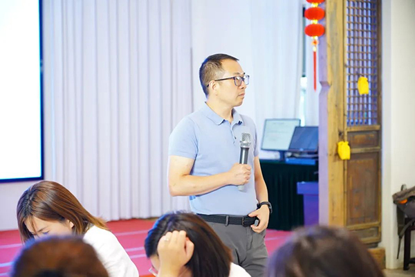 英珞维精英私享会3.jpg