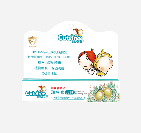 天使森林山茶油精华润唇膏2.jpg