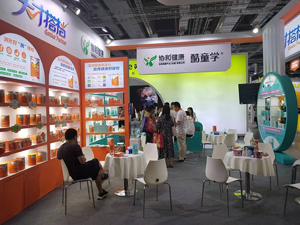 天才搭档携多款新品亮相CBME孕婴童展1.jpg